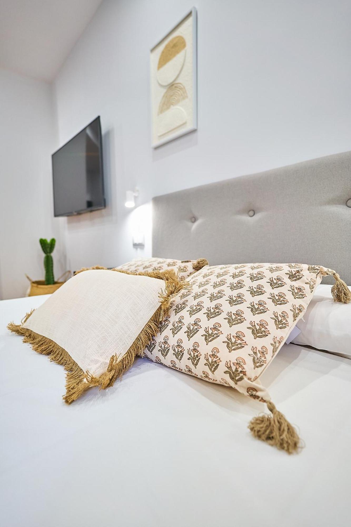 Apartamentos Esperanza By Gaiarooms ซาลามังกา ภายนอก รูปภาพ